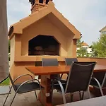 In With Air Conditioning, Wifi, Washing Machine, Dishwasher