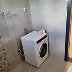 In With Air Conditioning, Wifi, Washing Machine, Dishwasher Lägenhet Vrsi