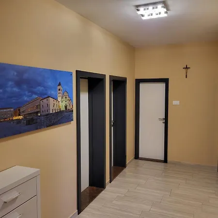 In With Air Conditioning, Wifi, Washing Machine, Dishwasher Vrsi