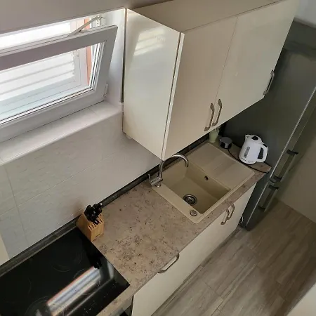 In With Air Conditioning, Wifi, Washing Machine, Dishwasher * Vrsi