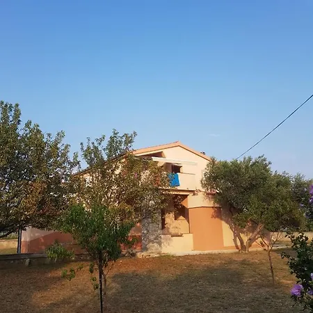 Apartment In With Air Conditioning, Wifi, Washing Machine, Dishwasher *