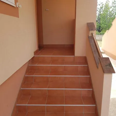 Apartment In With Air Conditioning, Wifi, Washing Machine, Dishwasher