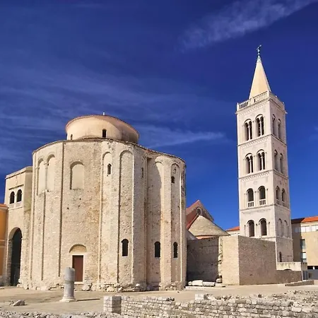 In With Air Conditioning, Wifi, Washing Machine, Dishwasher Vrsi