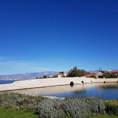 In With Air Conditioning, Wifi, Washing Machine, Dishwasher * Vrsi