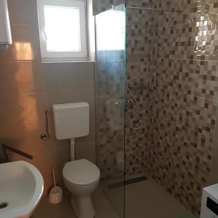 In With Air Conditioning, Wifi, Washing Machine, Dishwasher Lejlighed