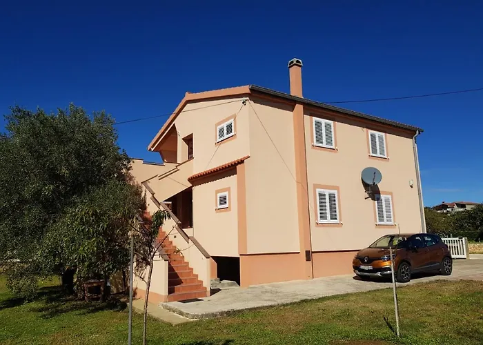 Апартаменты In With Air Conditioning, Wifi, Washing Machine, Dishwasher