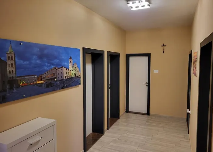 In With Air Conditioning, Wifi, Washing Machine, Dishwasher Vrsi