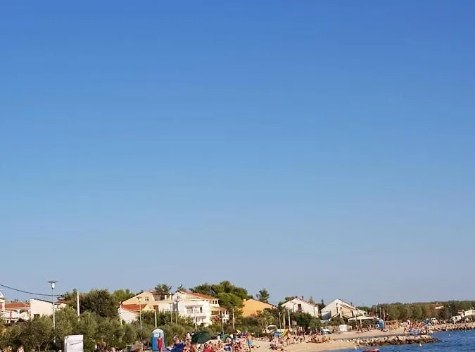 Apartman In With Air Conditioning, Wifi, Washing Machine, Dishwasher Vrsi