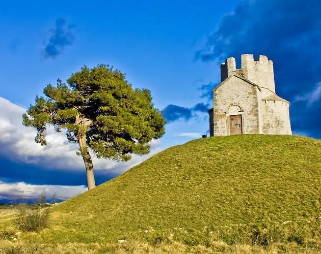 In With Air Conditioning, Wifi, Washing Machine, Dishwasher * Vrsi