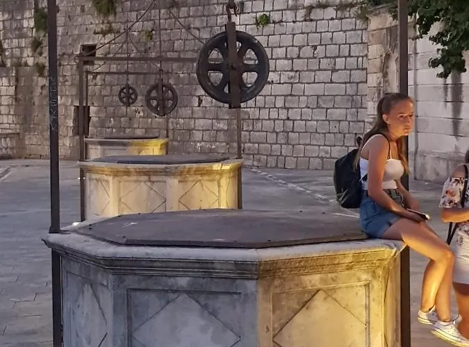 Apartman In With Air Conditioning, Wifi, Washing Machine, Dishwasher Vrsi